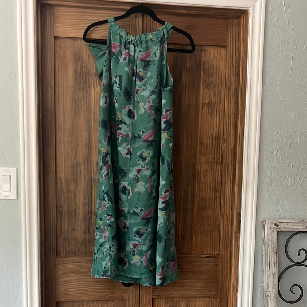 Green Floral Print Halter Dress with Bow - Picture 2 of 5